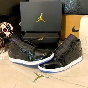 Jordan 1 Black/Concord “Space Jam”